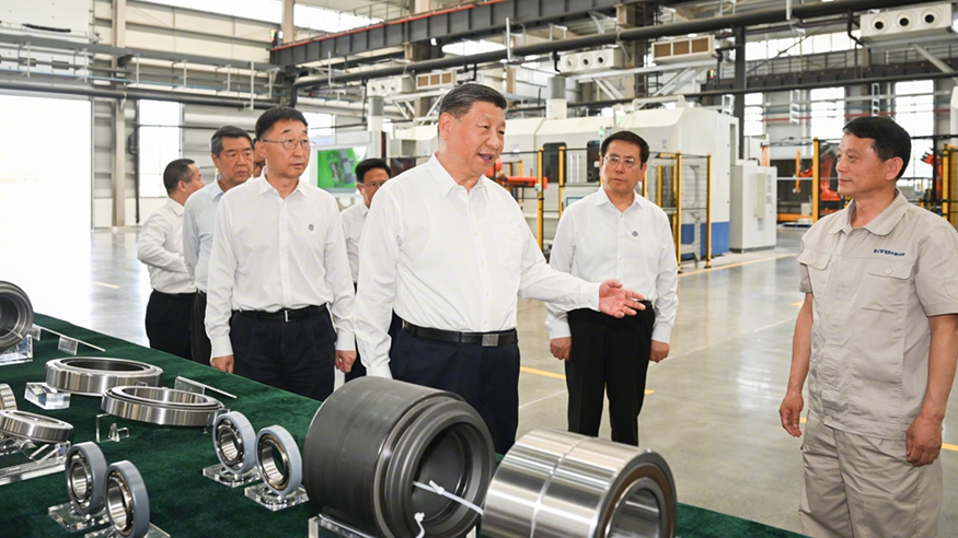 习近平：坚定信心推动高质量发展高效能治理 奋力谱写中原大地推进中国式现代化新篇章